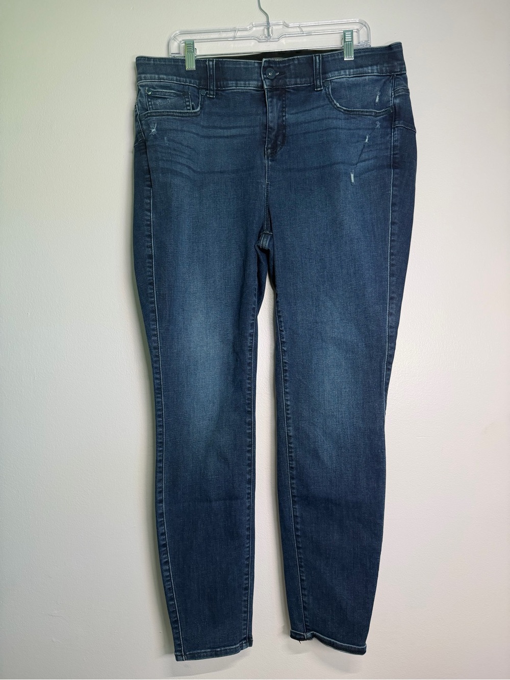 Torrid Bombshell Skinny Jeans 18R Super Soft Distressed Dark Wash High Rise